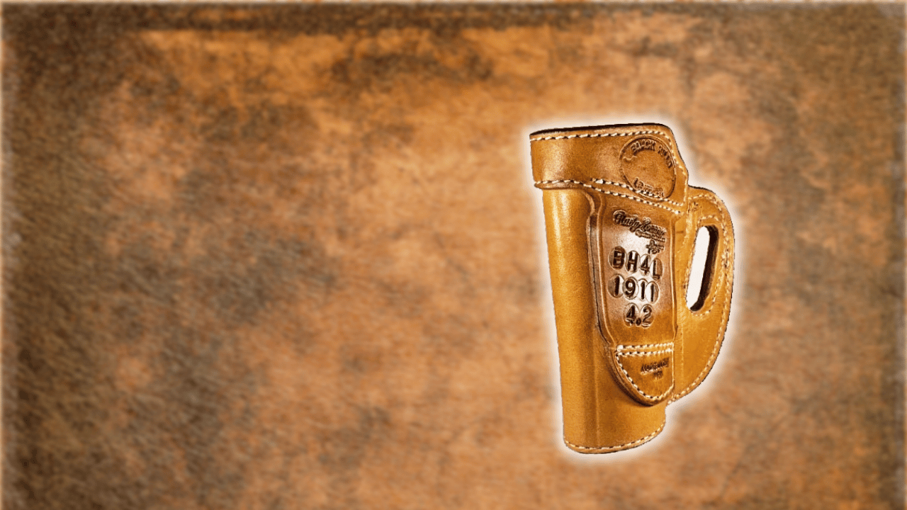 Personalized-Leather-Holsters-Classic-Utility-Meets-Modern-Flair